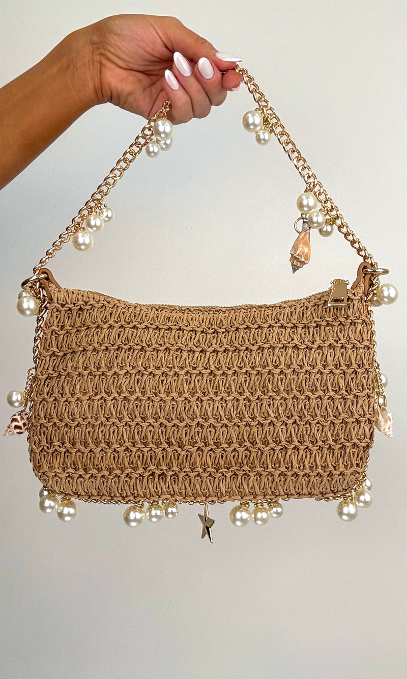 SEASHELL AND PEARL WOVEN HANDBAG