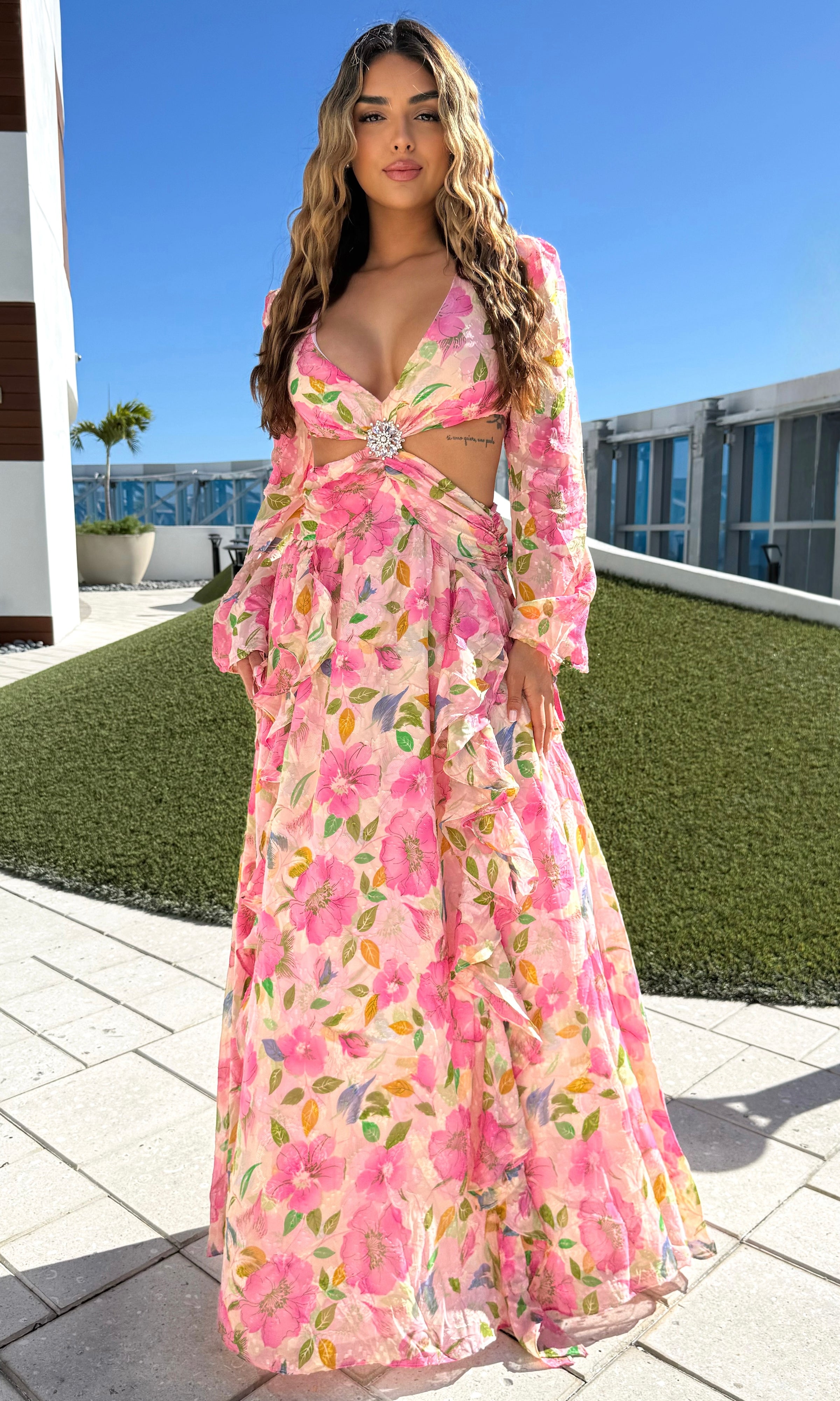 Pink Floral Open Back Flowy Ruffled Maxi Dress | Elite Styles Boutique Pink Floral Open Back Flowy Ruffled Maxi Dress | Elite Styles Boutique