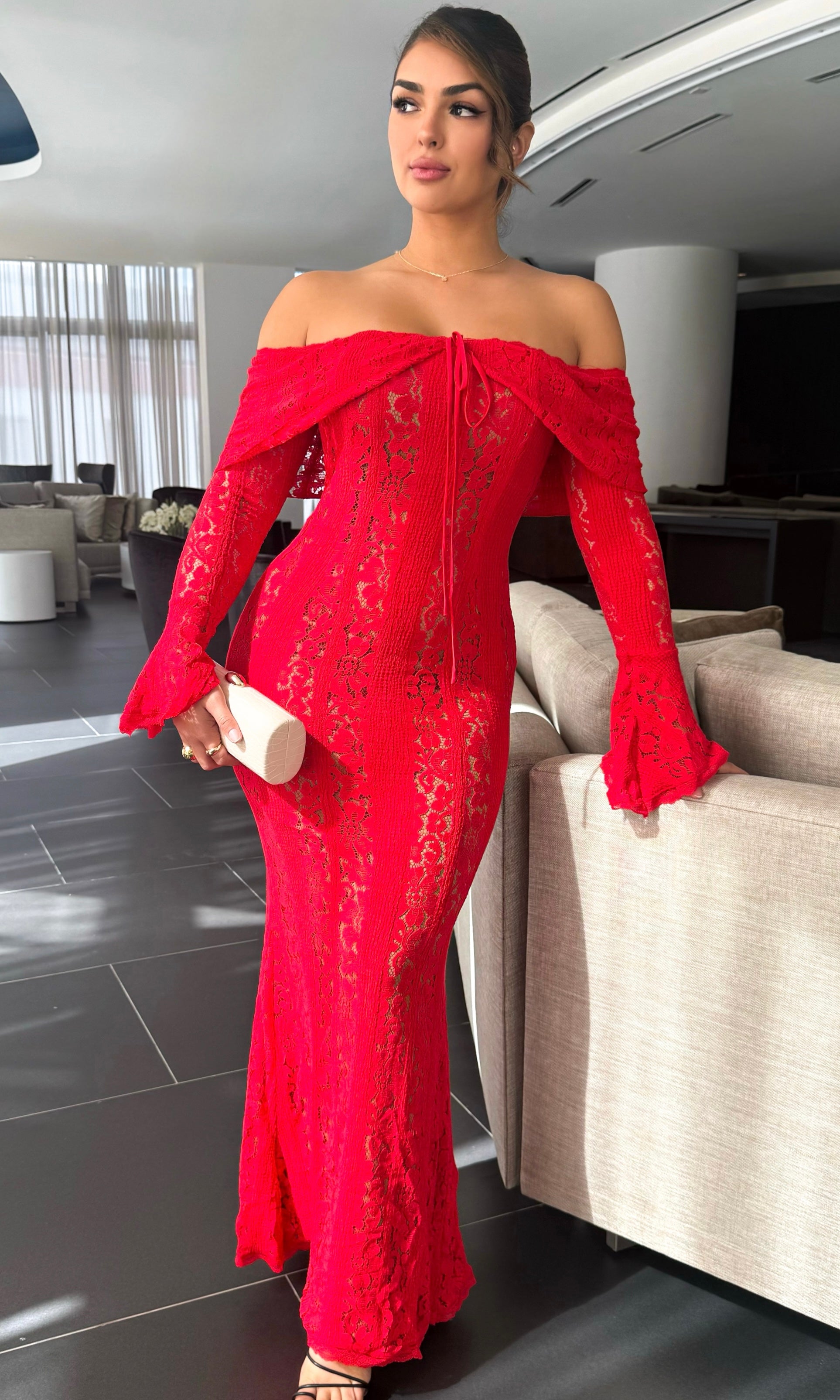 GRACIELA OFF-SHOULDER LACE MERMAID MAXI (RED)