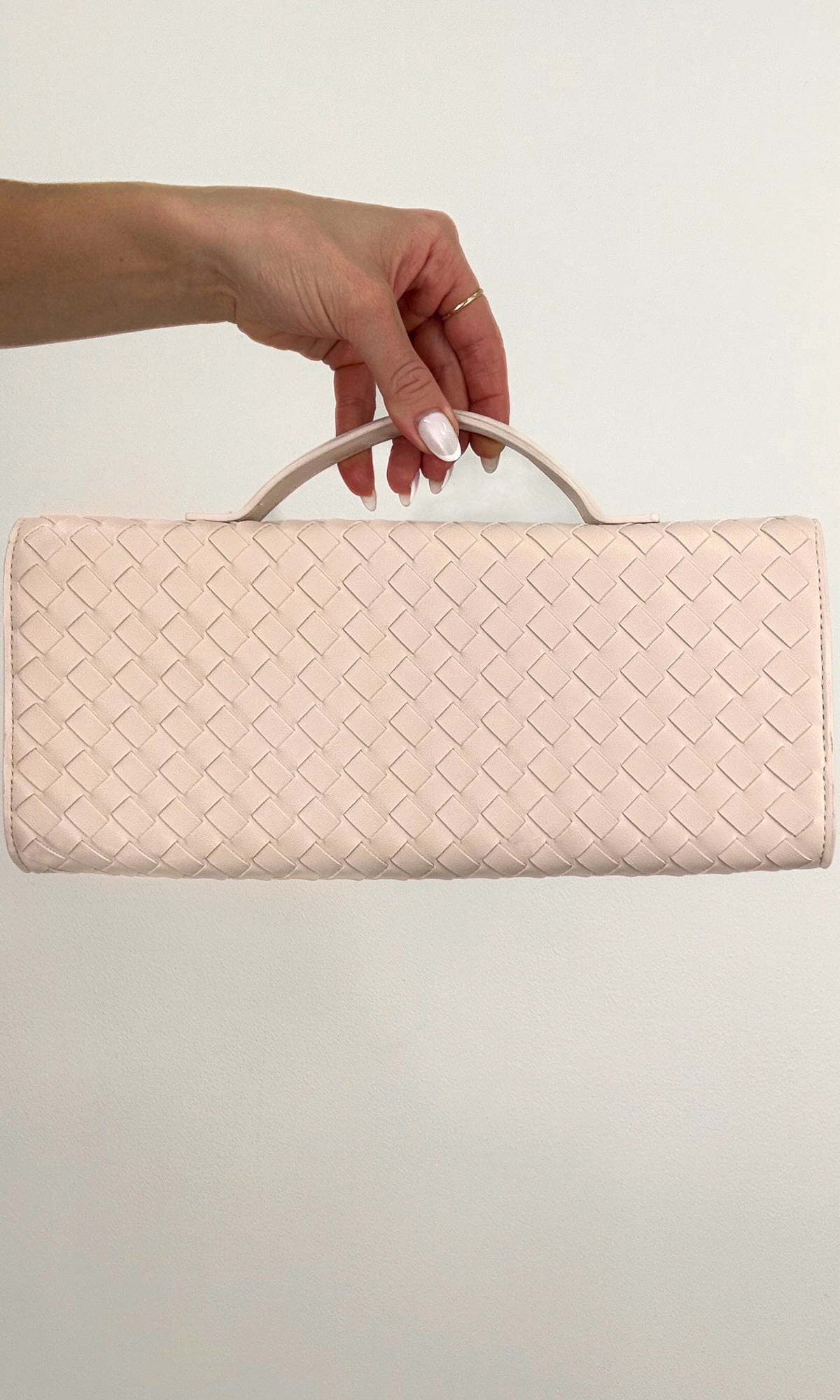 WOVEN CLUTCH (IVORY)